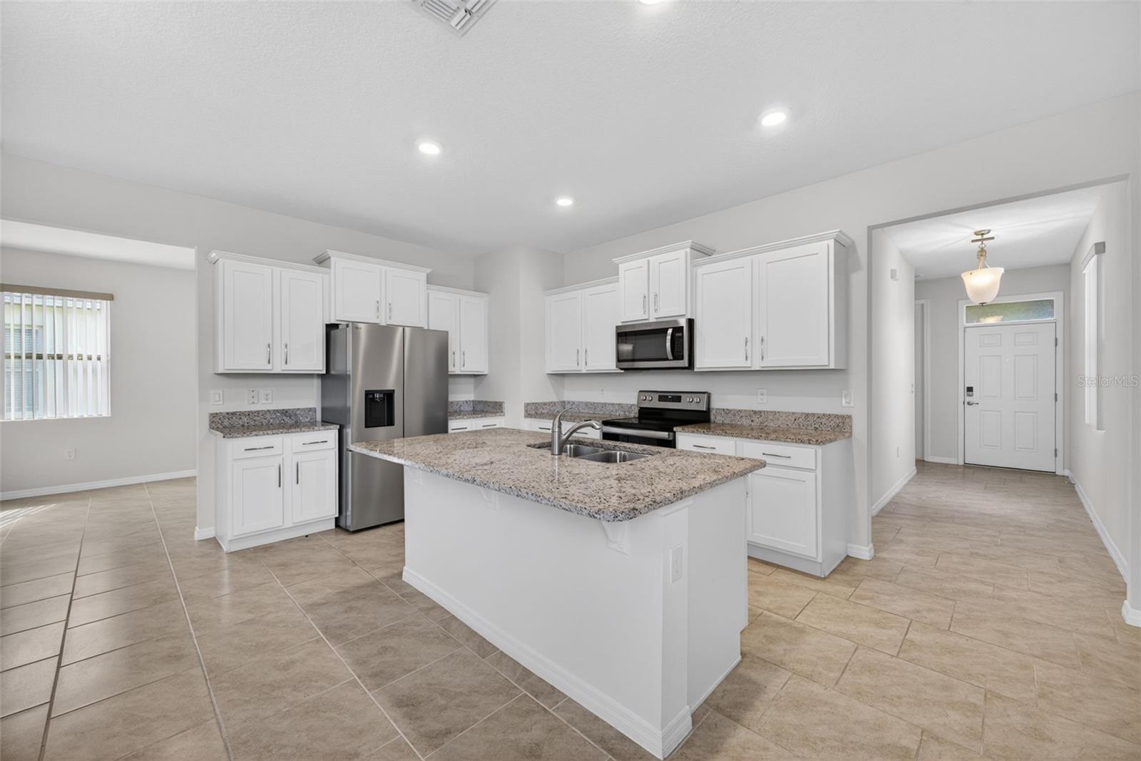 17386 Blazing Star Cir Property Photo 7