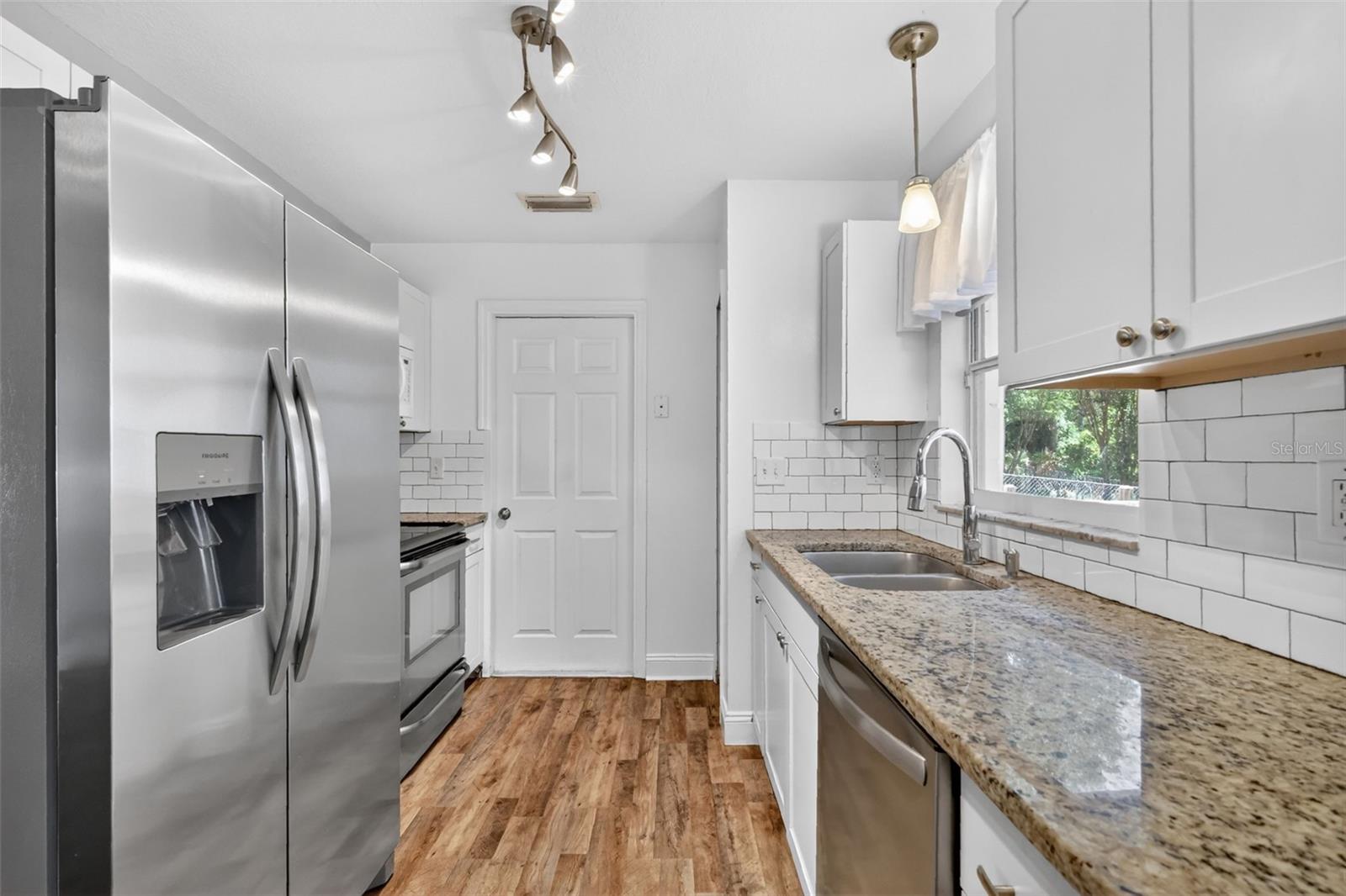 36 Bay Ridge Loop Property Photo 13