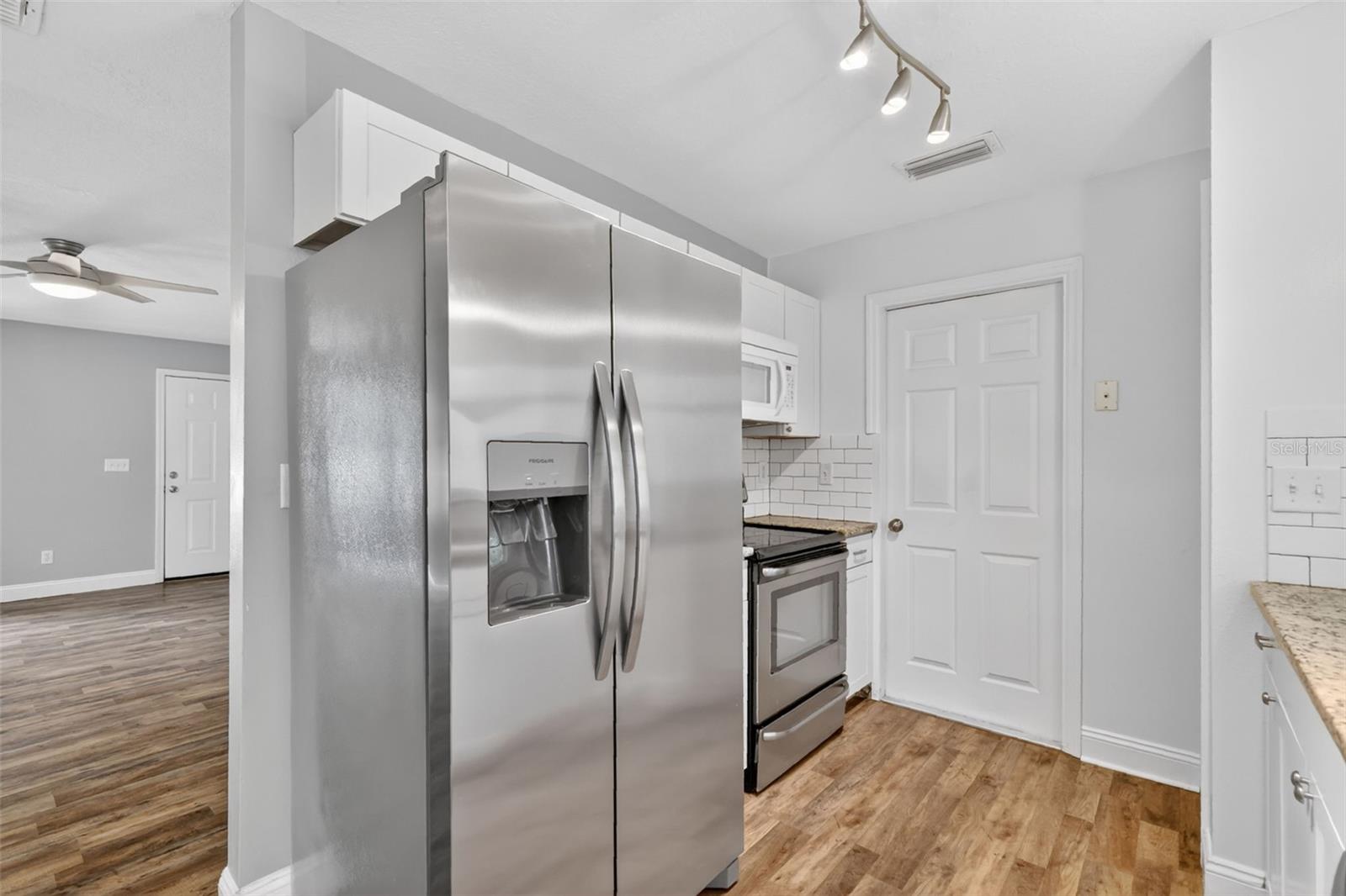 36 Bay Ridge Loop Property Photo 14