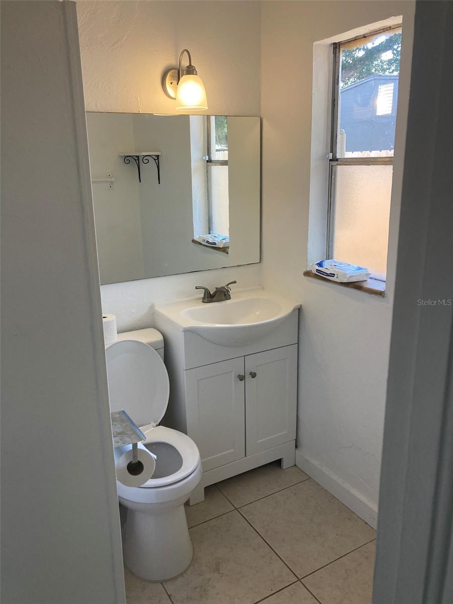 1401 E Alfred St #3 Property Photo 5