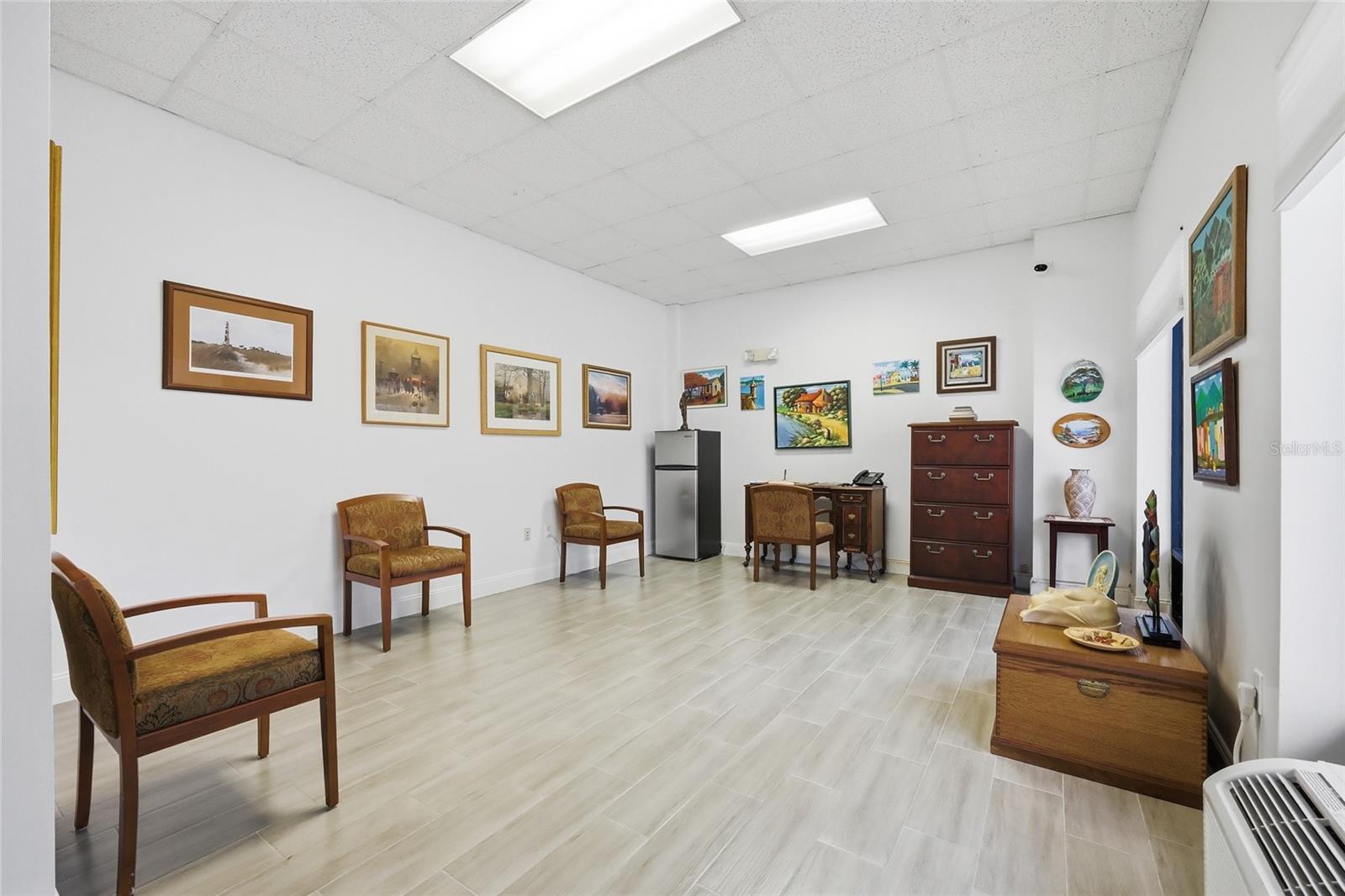 30924 Suneagle Dr #suite 201-203 Property Photo 4