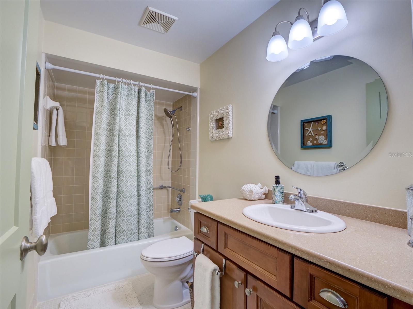 100 S Tremain St #g2 Property Photo 30