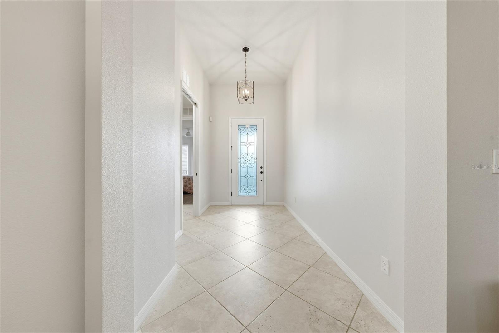 30040 Donnington Loop Property Photo 5