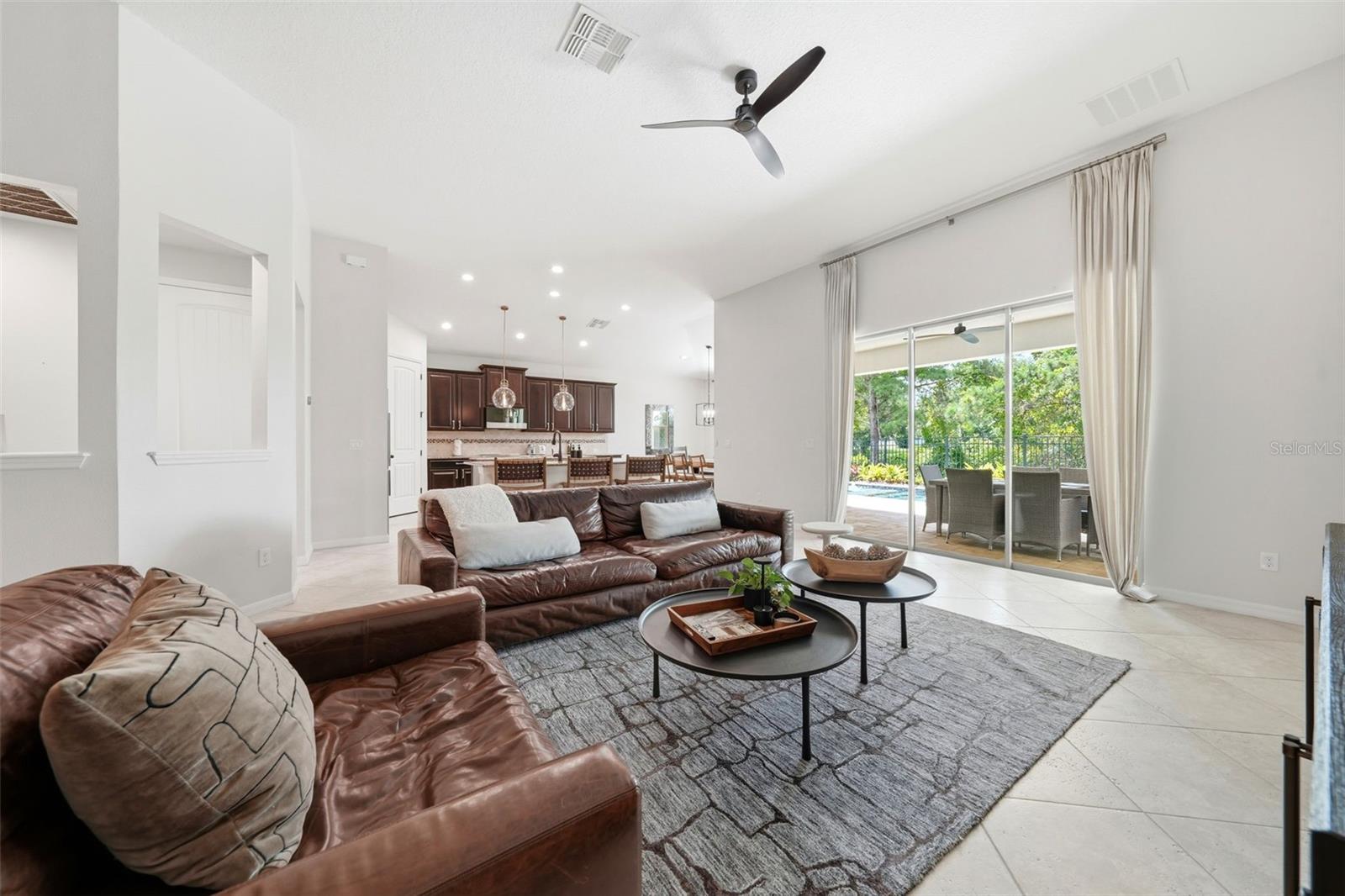 30040 Donnington Loop Property Photo 8