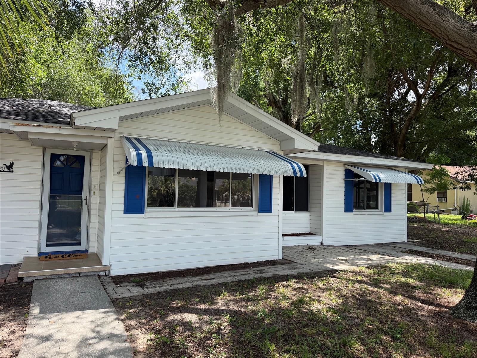 301 S Seminole Ave Property Photo 3