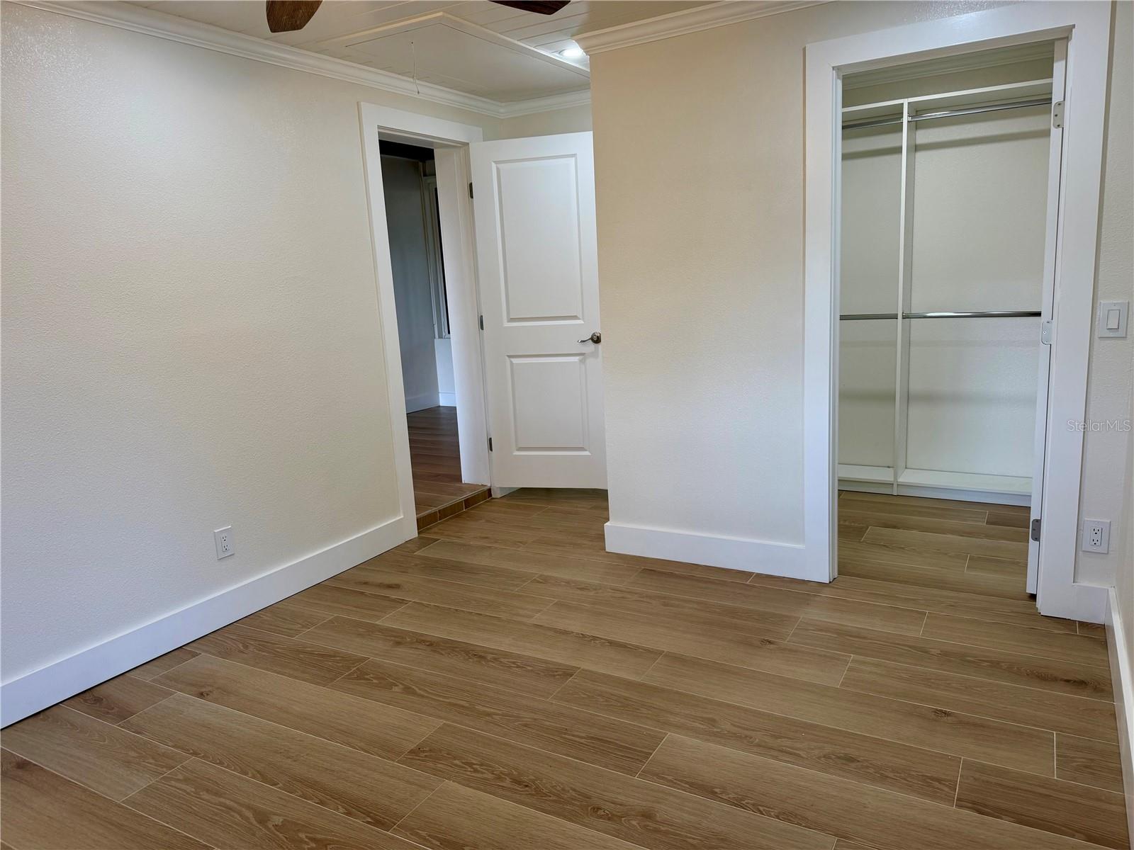 301 S Seminole Ave Property Photo 18