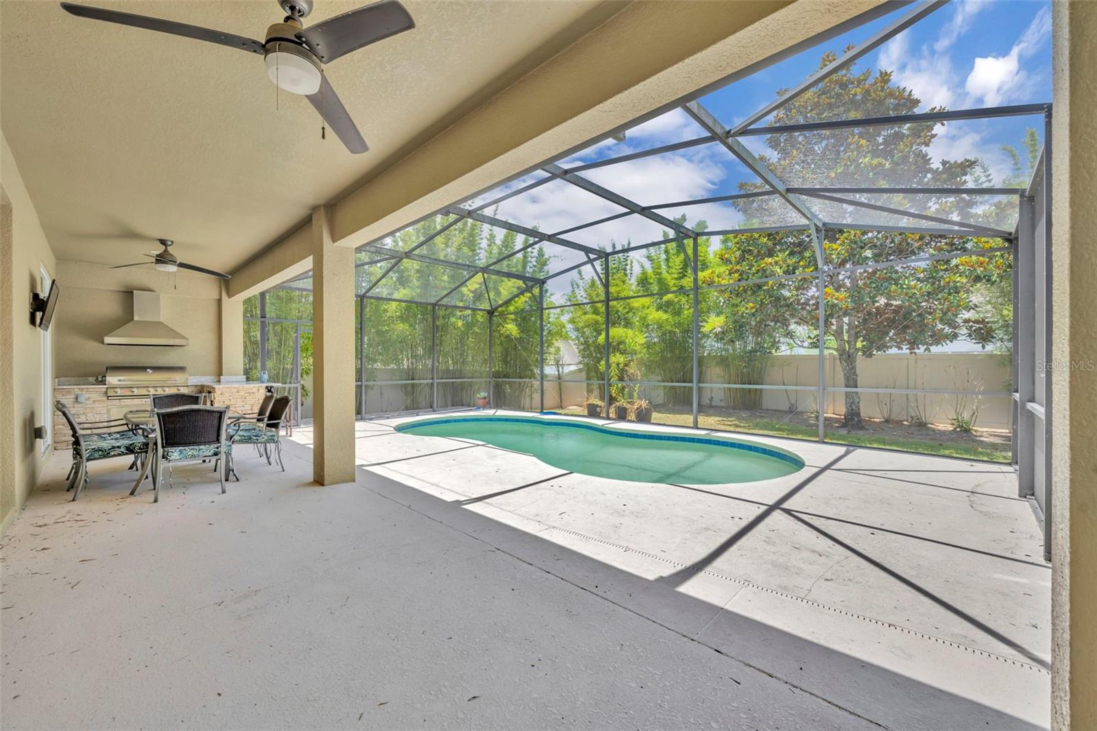 14001 Rugby St Property Photo 37
