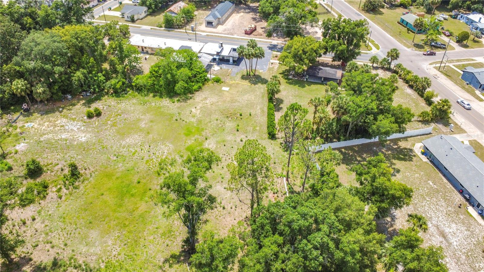 E Bates Ave Property Photo 19