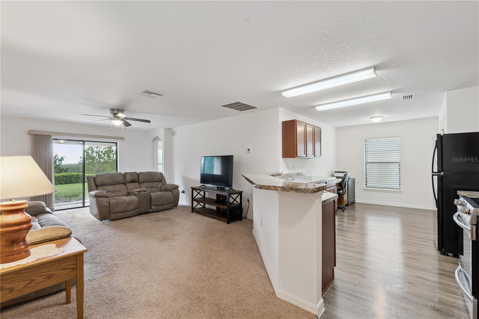 916 Aspen View Cir Property Photo 5