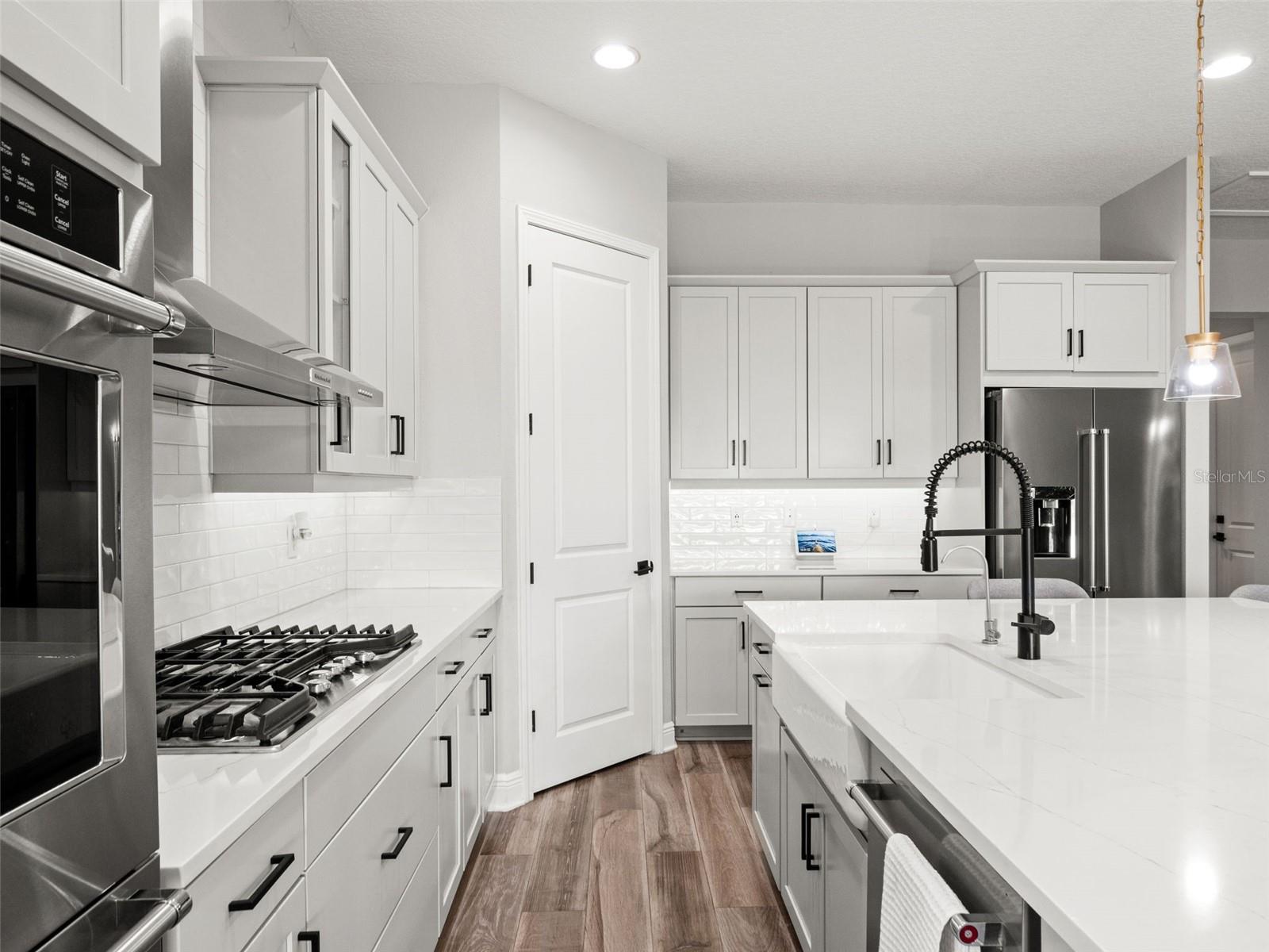 16049 Volterra Pt Property Photo 9