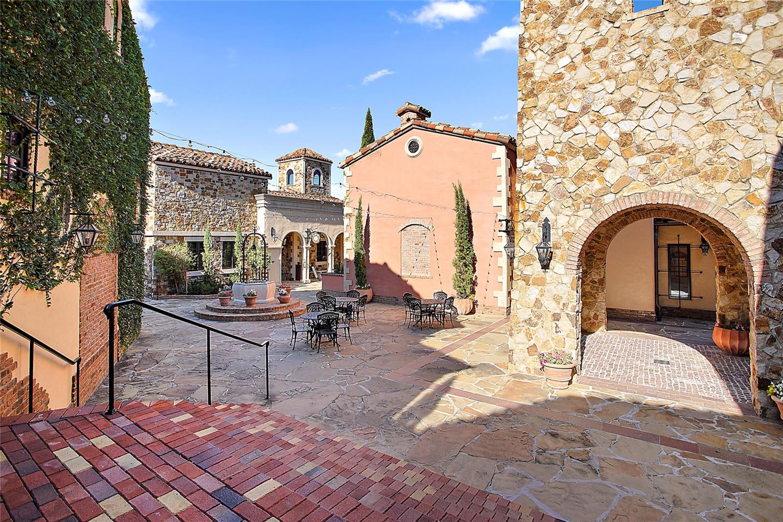 16049 Volterra Pt Property Photo 54