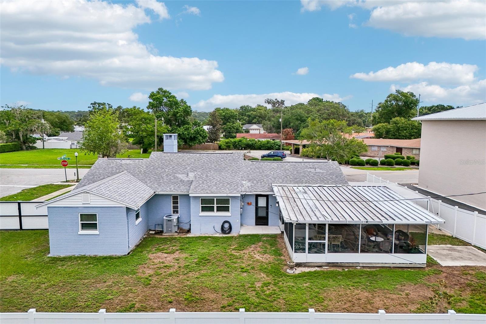 1211 Morningside Dr Property Photo 52