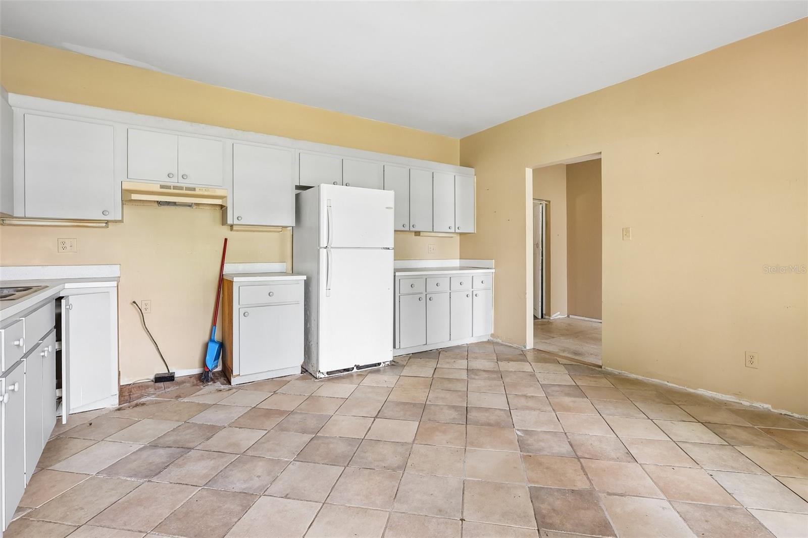 3701 E Warm Springs Ave Property Photo 10
