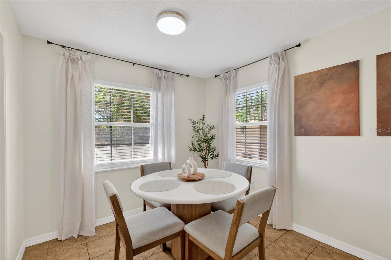 1112 W Main St #e7 Property Photo 12