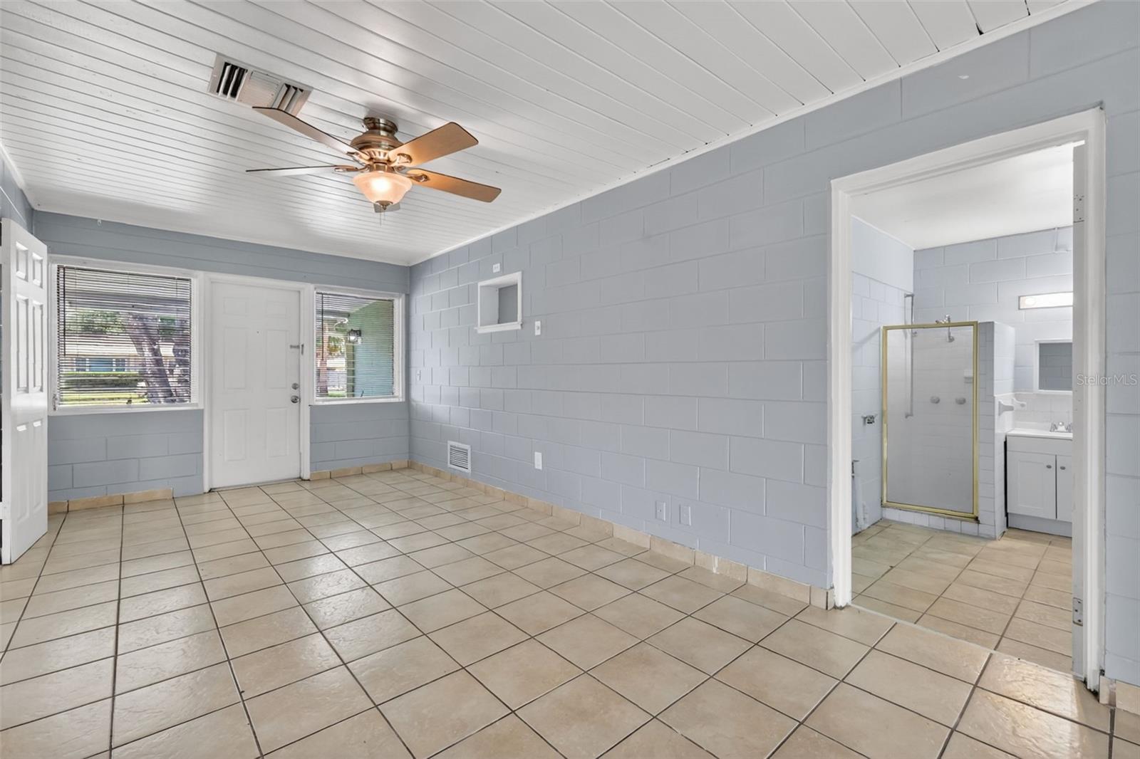 2760 Westland Rd Property Photo 16