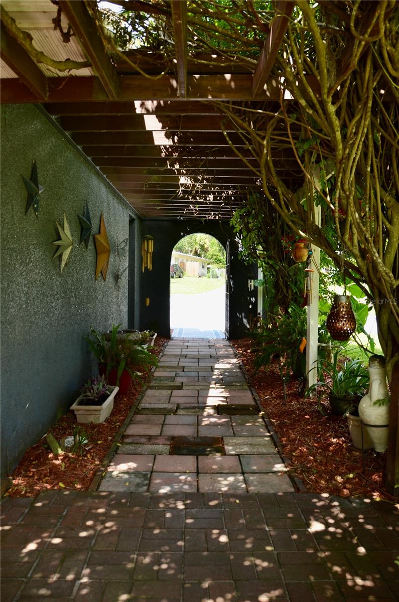 1102 N Palmetto St Property Photo 45