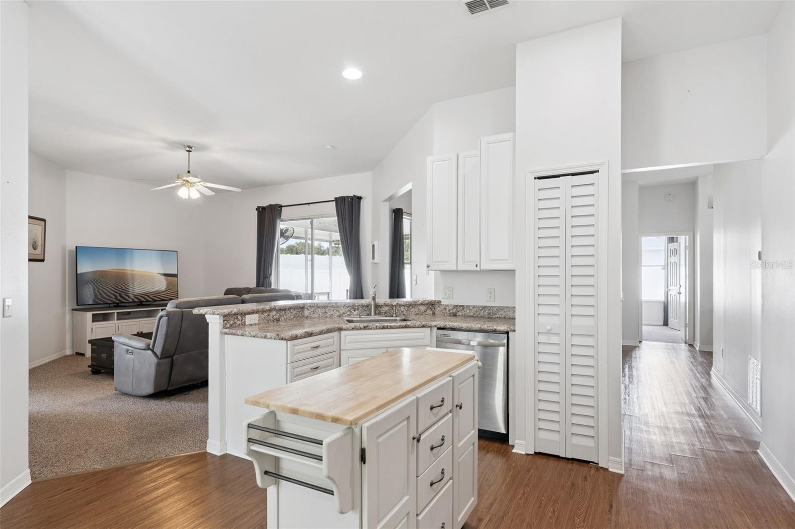 14825 Greater Pines Blvd Property Photo 15