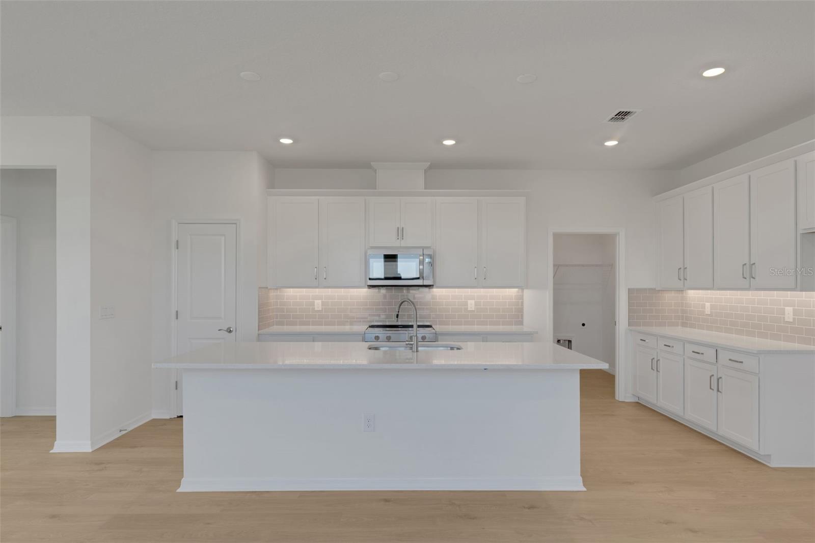 8132 Sunny Point Trl Property Photo 26