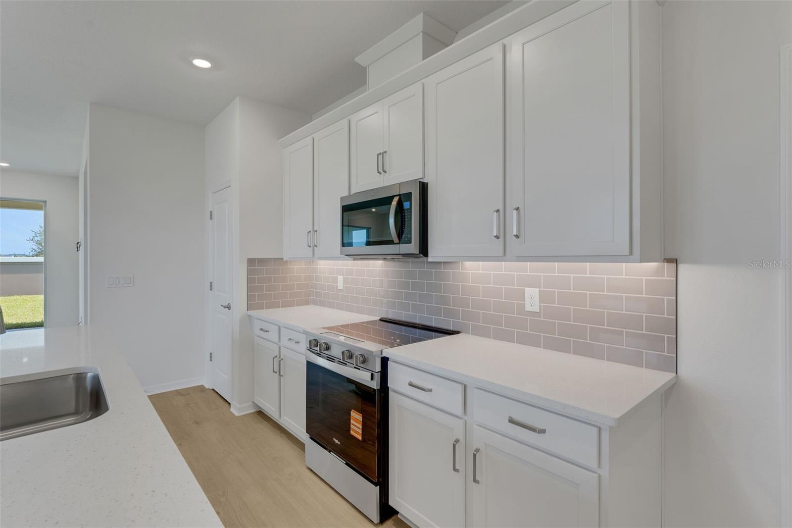8132 Sunny Point Trl Property Photo 30