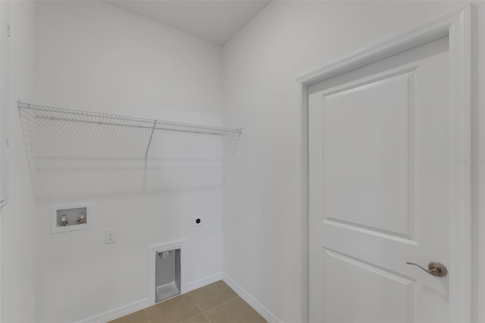 8132 Sunny Point Trl Property Photo 32