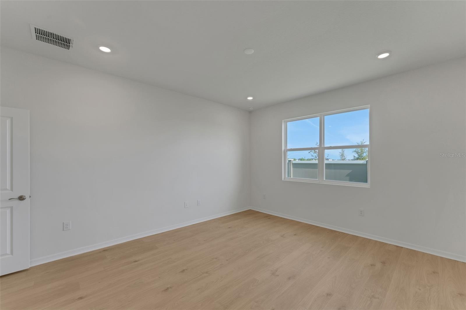 8132 Sunny Point Trl Property Photo 37