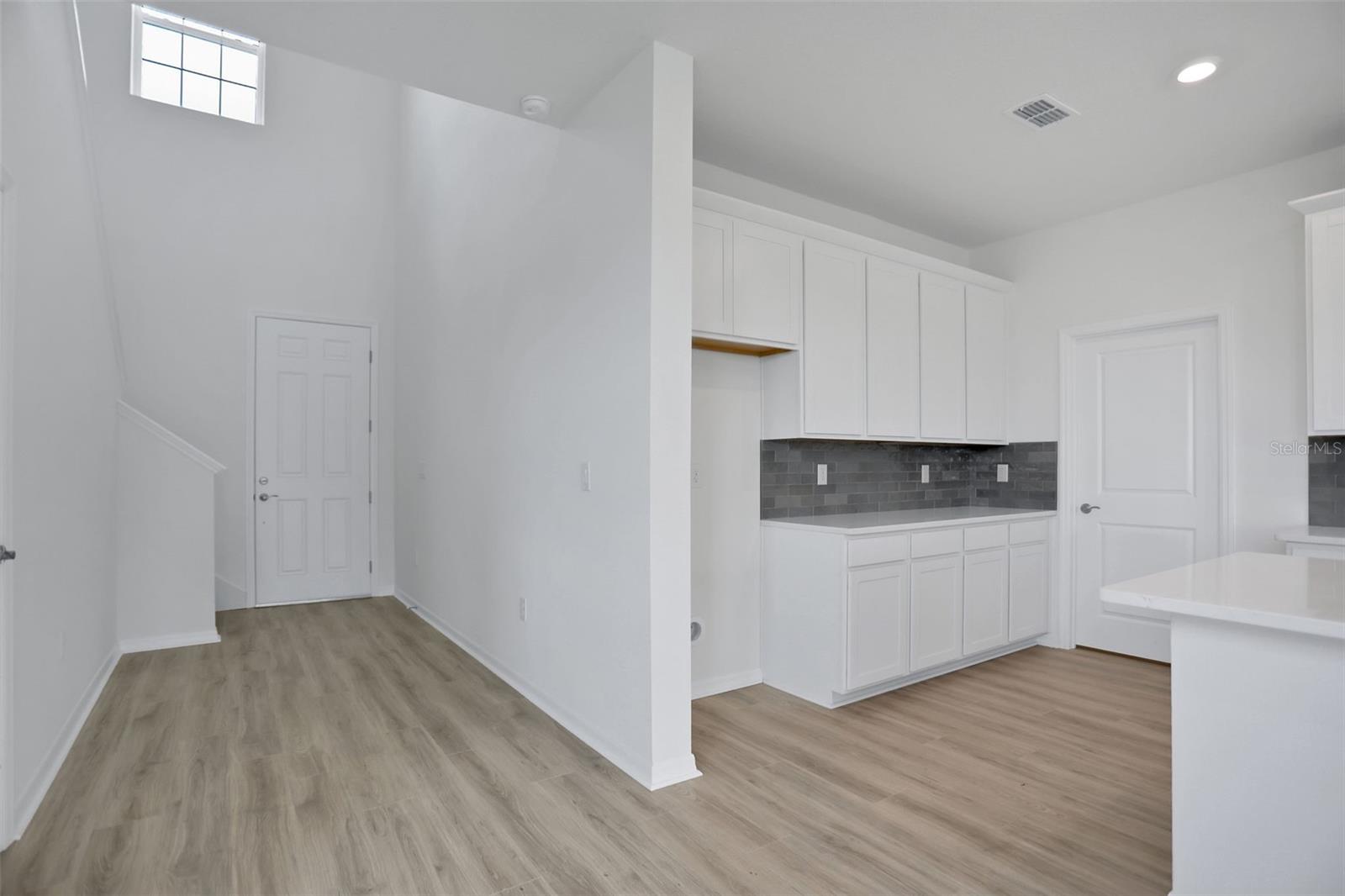 7839 Glen Lily Pl Property Photo 6