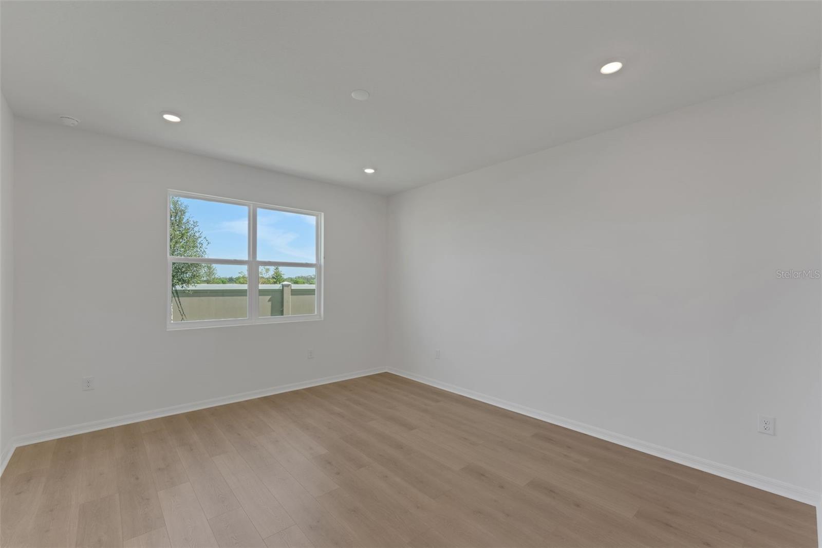 8120 Sunny Point Trl Property Photo 27