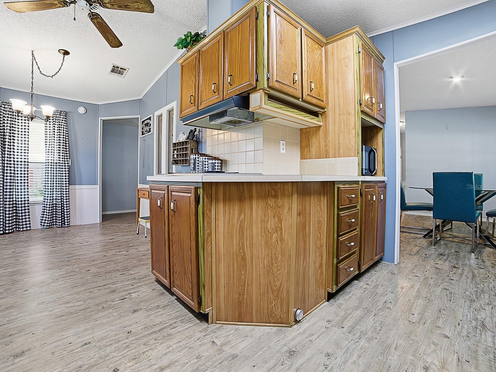 25035 Bellevue Property Photo 12