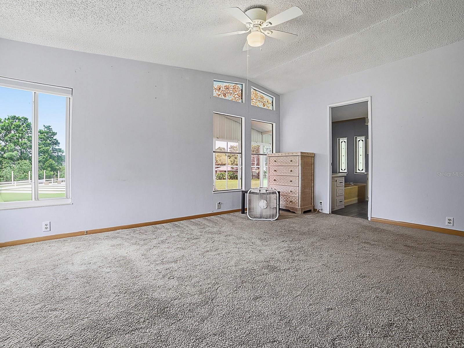25035 Bellevue Property Photo 23