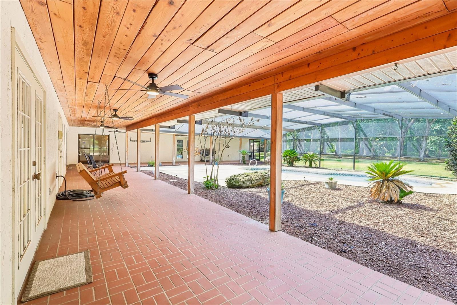 2685 Cr 564 Property Photo 44
