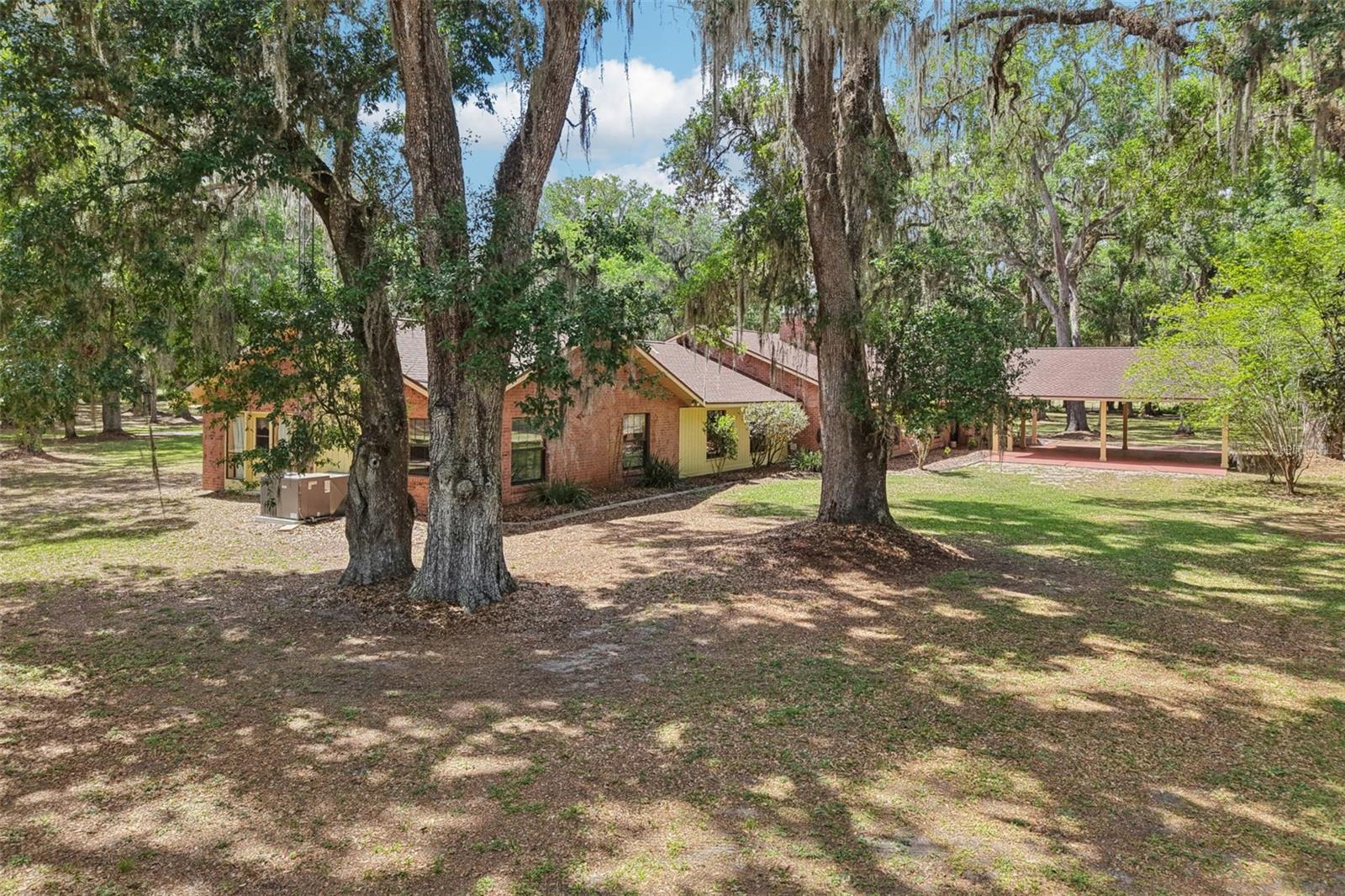 2685 Cr 564 Property Photo 61