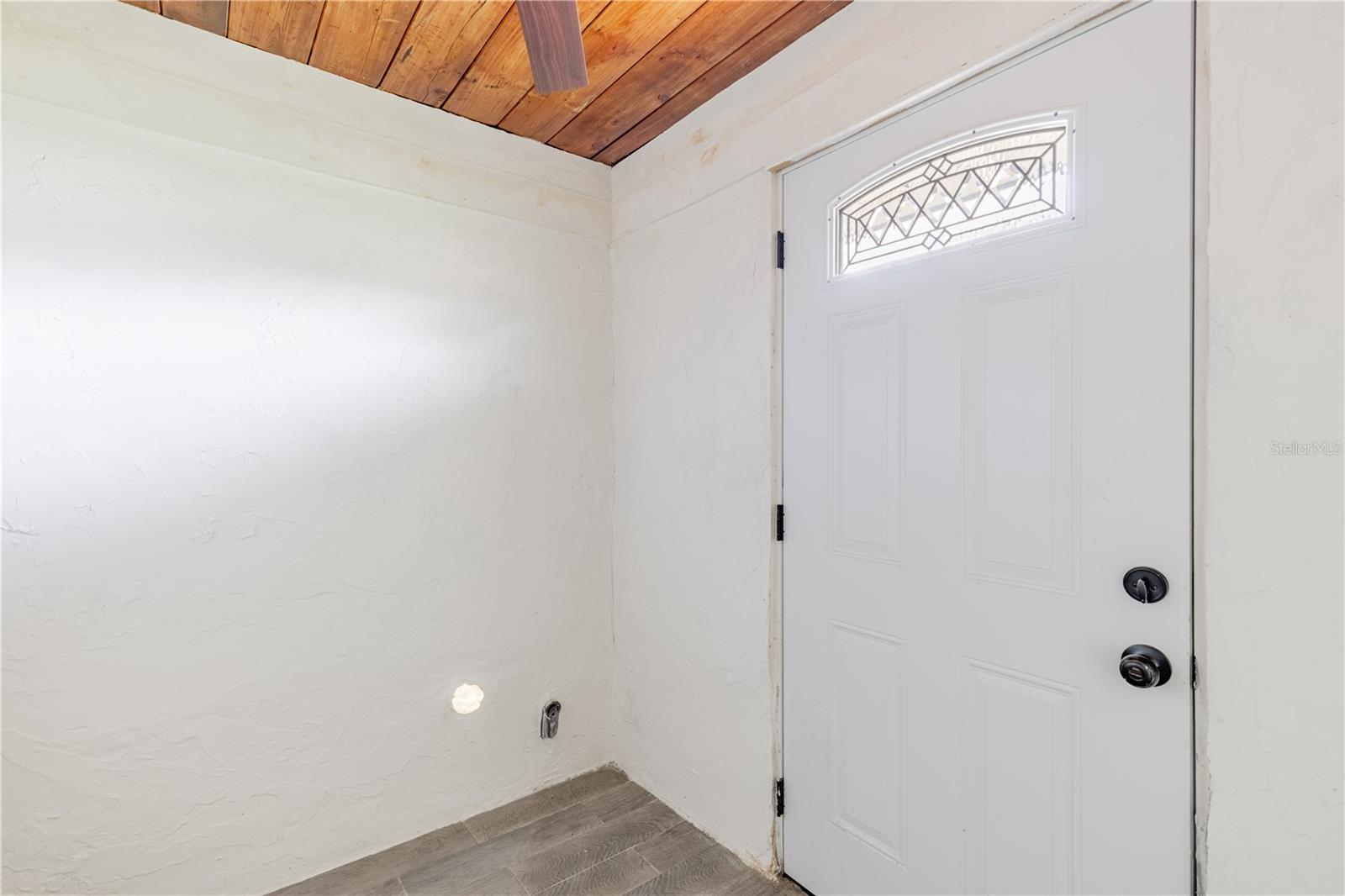 7020 Scott Ave Property Photo 16