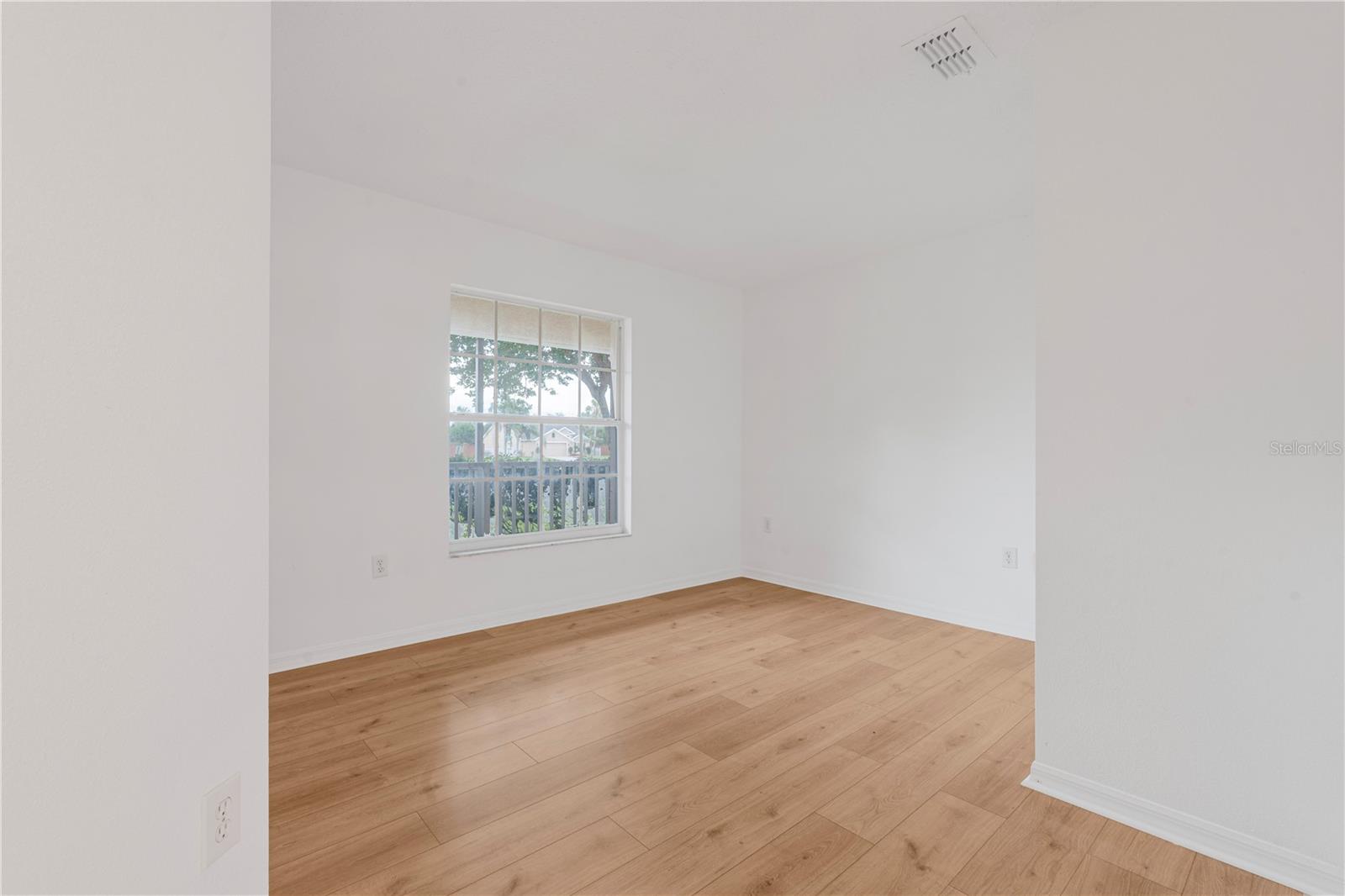2705 Willow Glen Cir Property Photo 7
