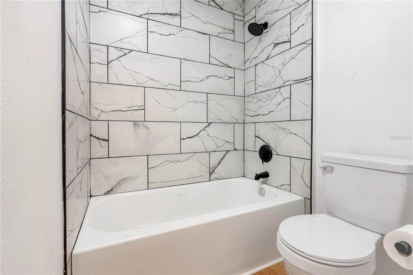 2705 Willow Glen Cir Property Photo 10