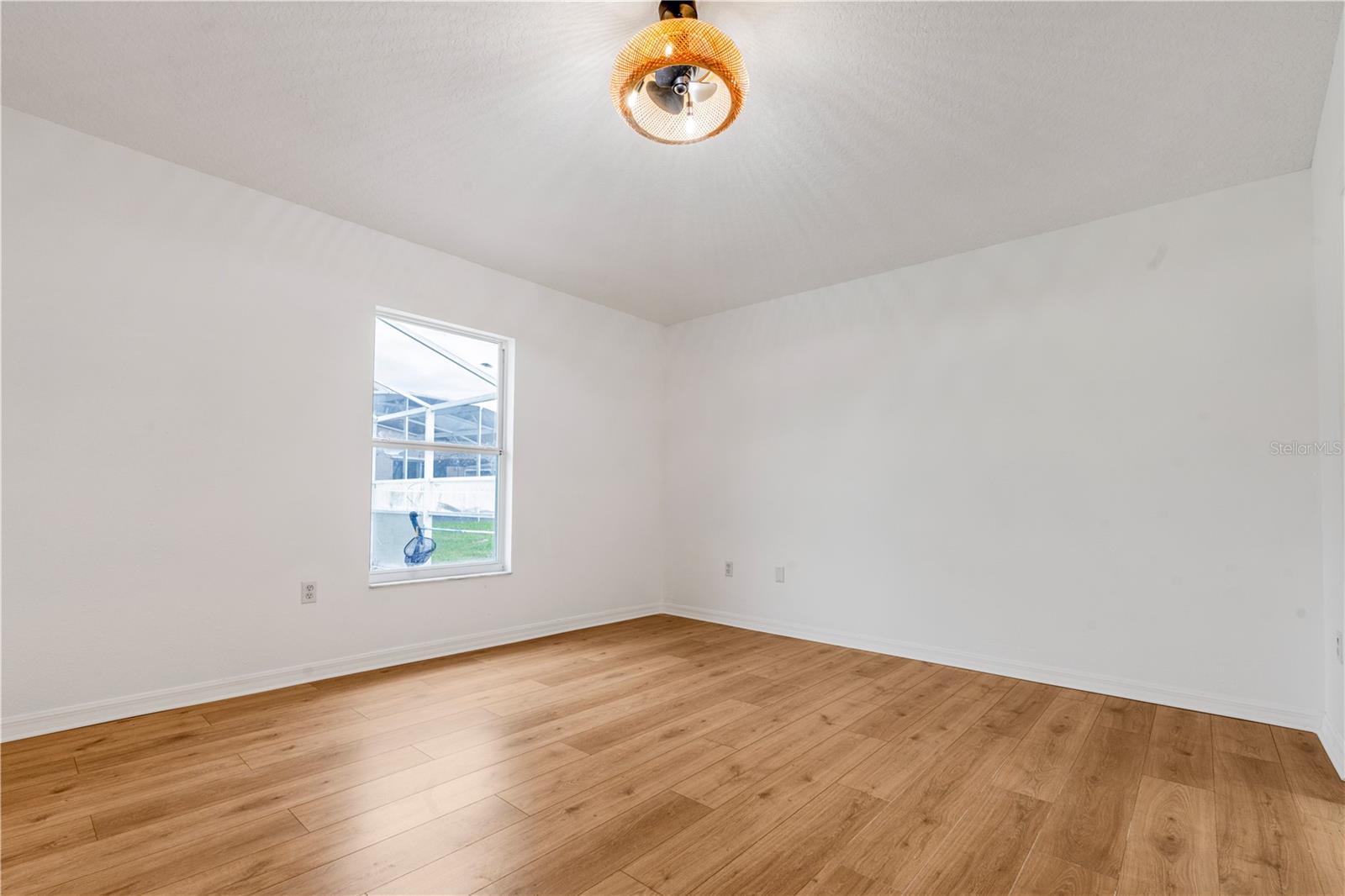 2705 Willow Glen Cir Property Photo 19
