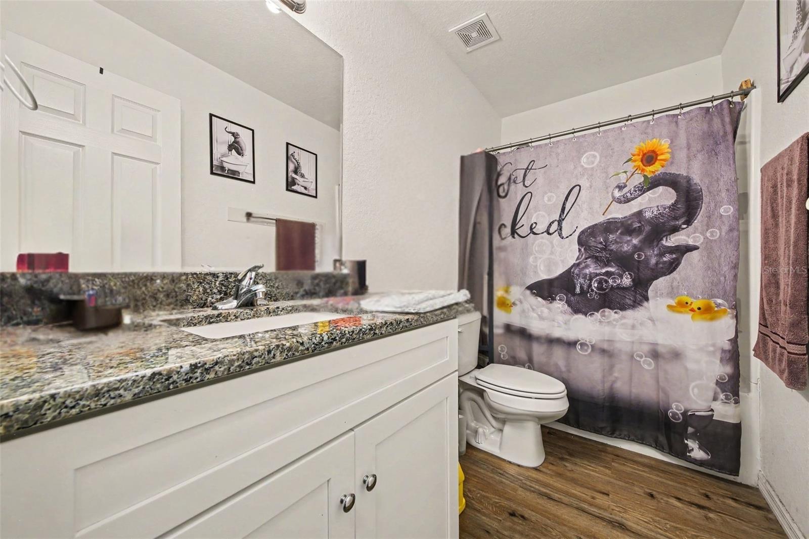 17050 Se 60th St Property Photo 8