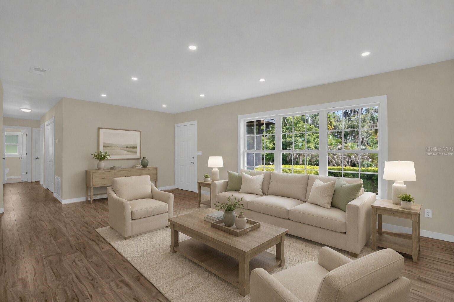 10945 Big Tree Ln Property Photo 3