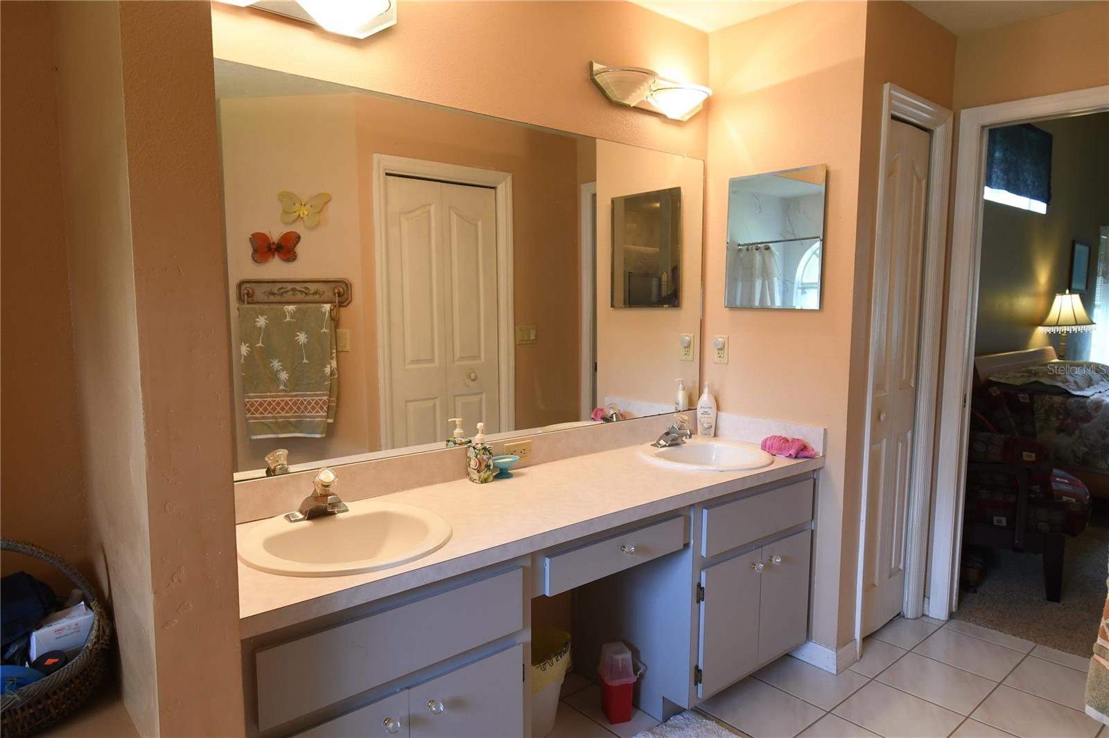 10027 Sw 64th Ct Property Photo 14