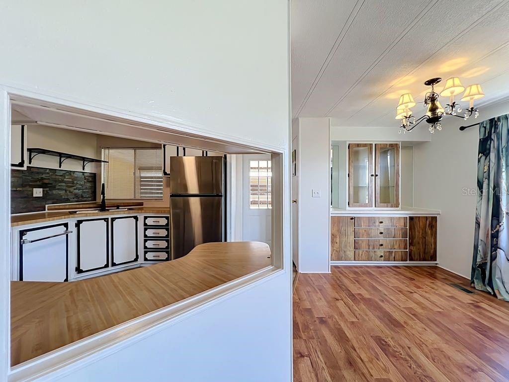 1203 Apache Cir Property Photo 7