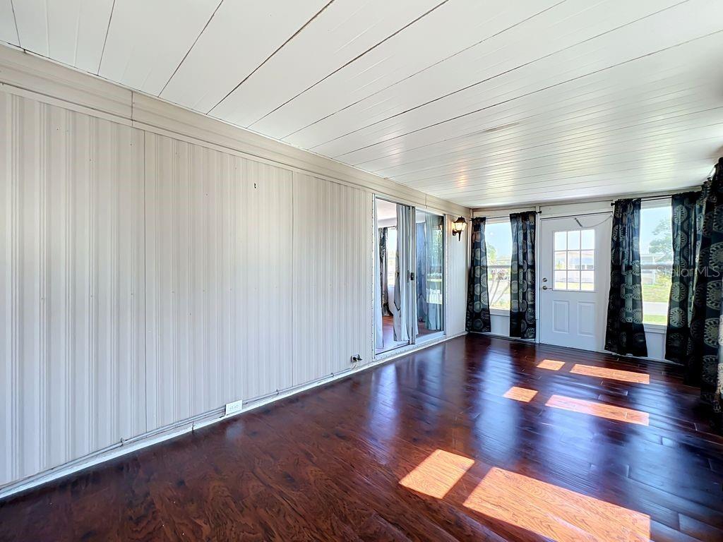 1203 Apache Cir Property Photo 11