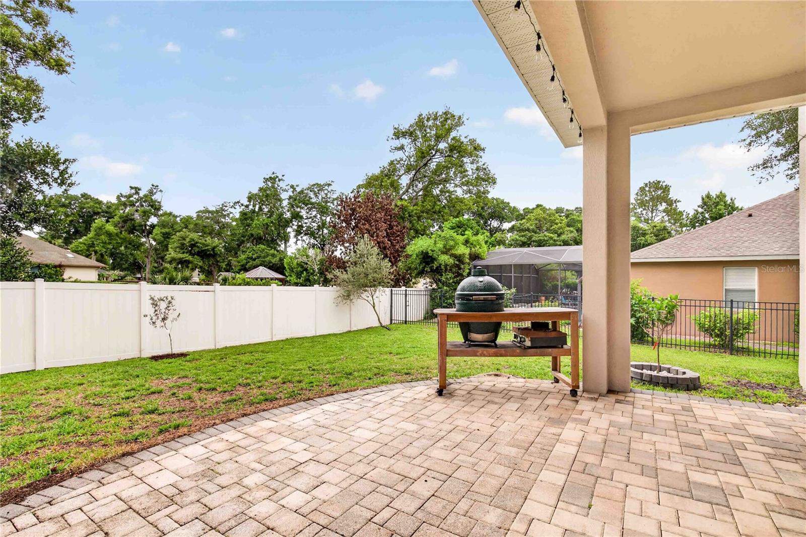 303 W Blue Water Edge Dr Property Photo 16