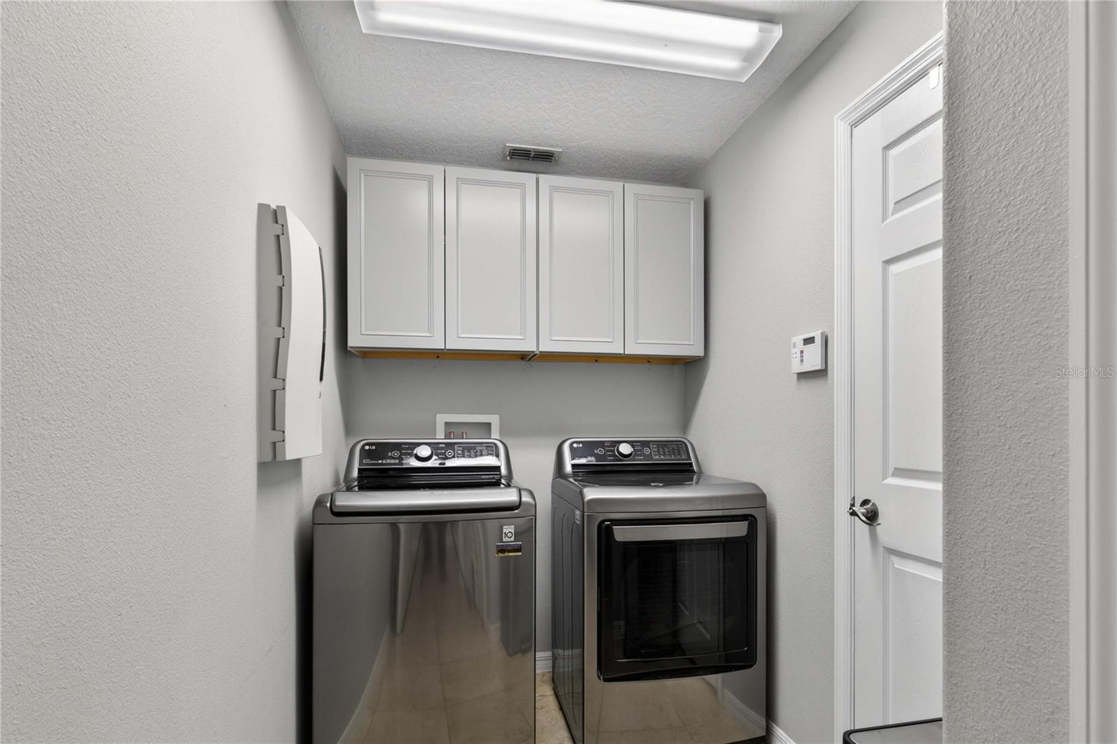 303 W Blue Water Edge Dr Property Photo 32