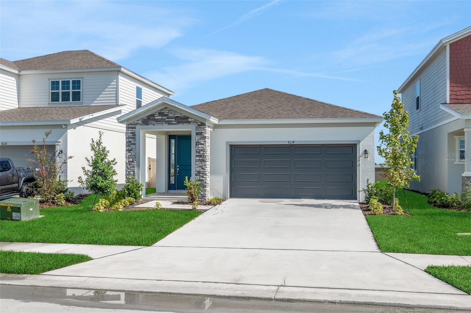 8124 SUNNY POINT TRL Property Photo 1