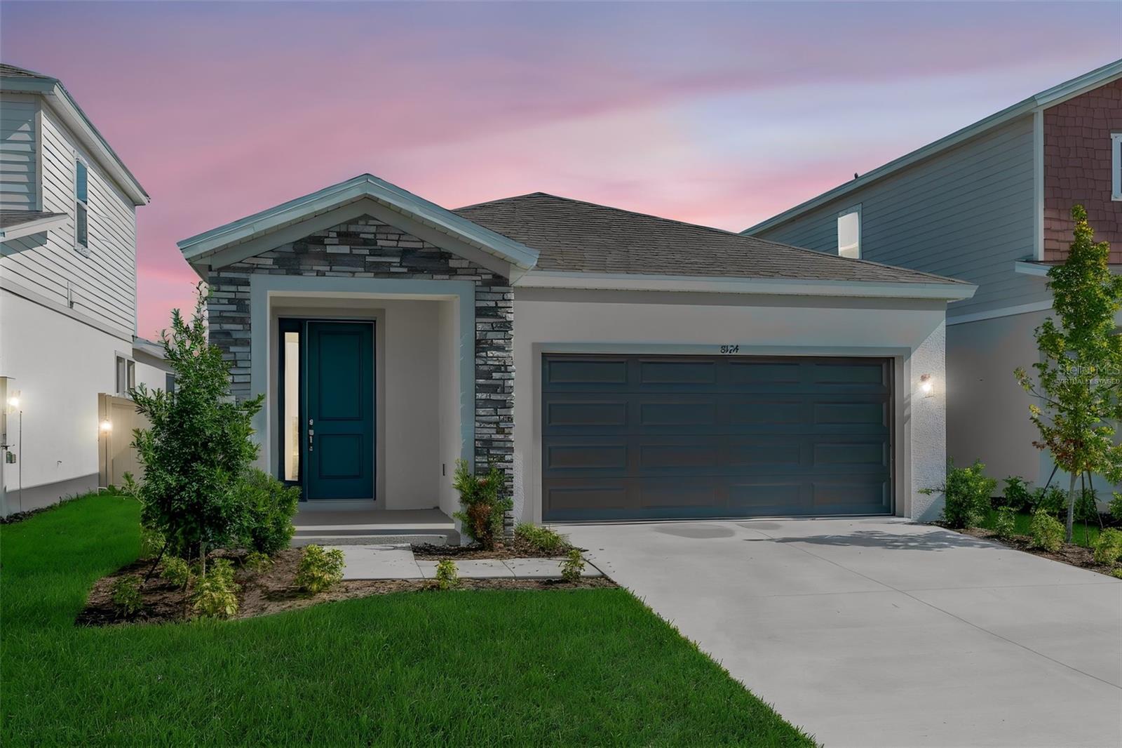 8124 Sunny Point Trl Property Photo 3