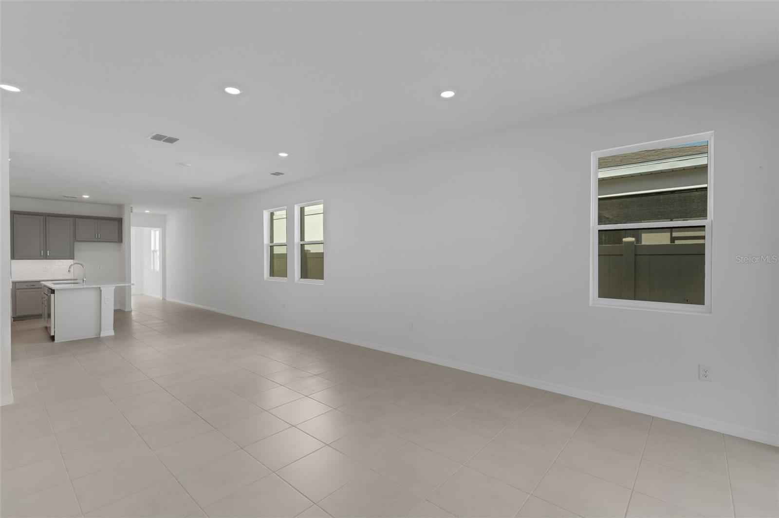 8124 Sunny Point Trl Property Photo 15