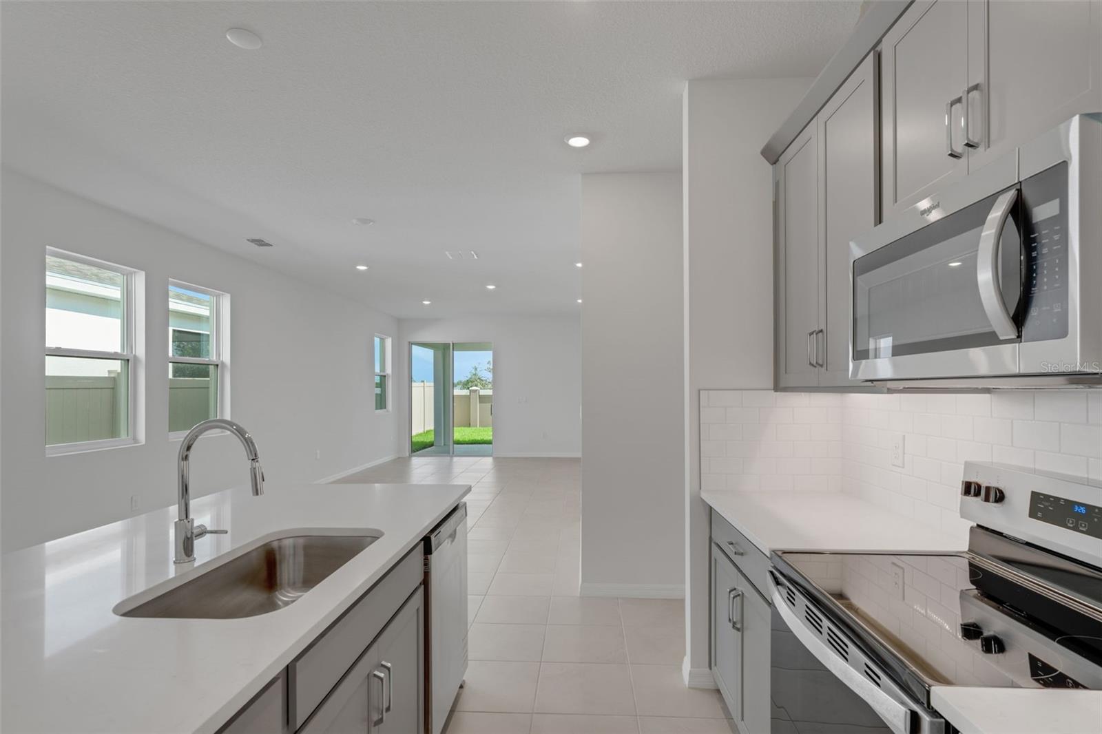8124 Sunny Point Trl Property Photo 20