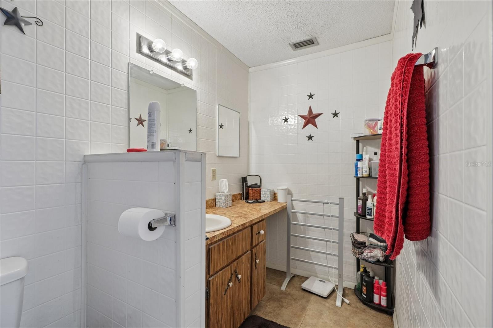 1109 W C 48 Property Photo 23