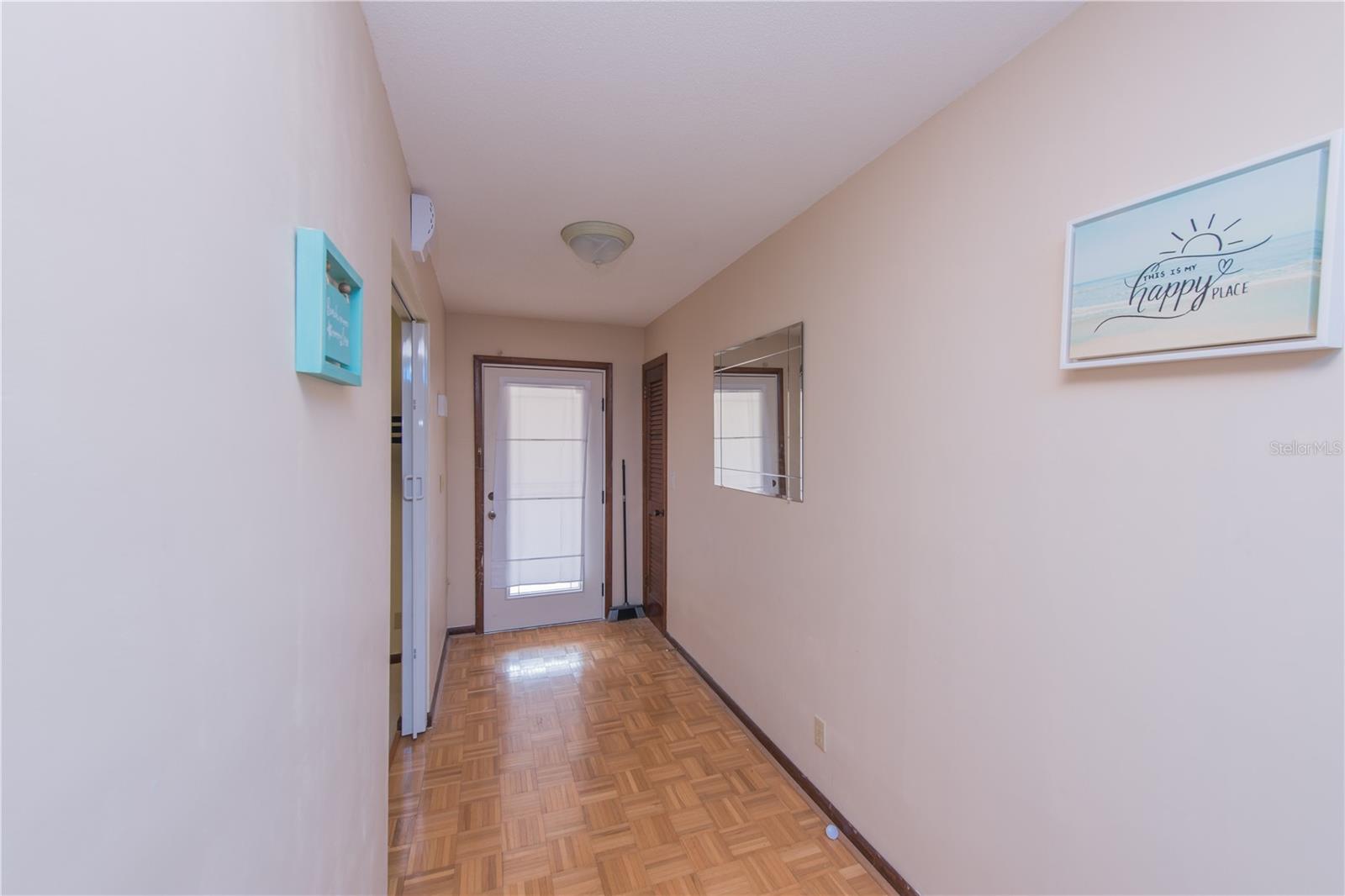 34 Oakmont Cir Property Photo 4