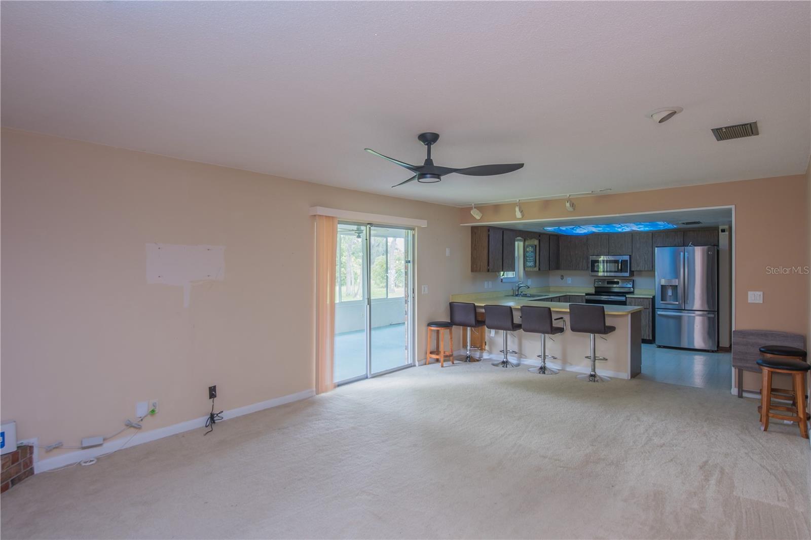 34 Oakmont Cir Property Photo 5