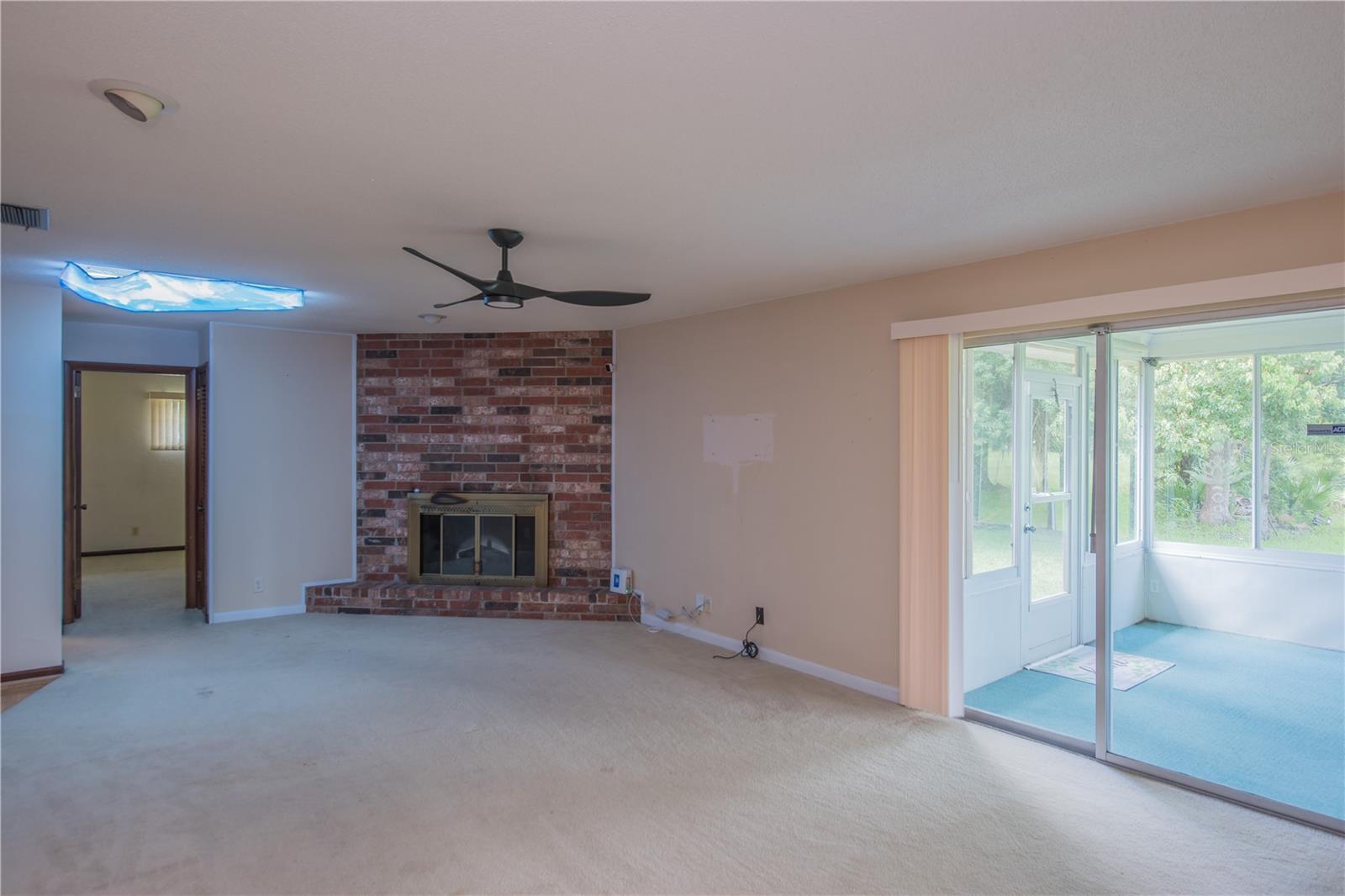 34 Oakmont Cir Property Photo 6